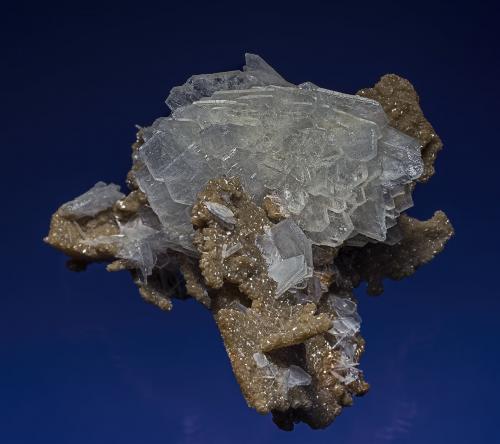 Barite, Siderite
Turt, Negresti-Oss, Oas Mts, Satu Mare, Satu Mare Co., Romania
8.2 x 10.5 cm (Author: am mizunaka)