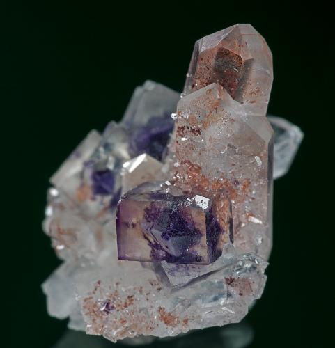 Quartz, Fluorite
Orange River, Northern Cape Province, South Africa
2.3 x 2.3 x 2.9 cm (Author: am mizunaka)