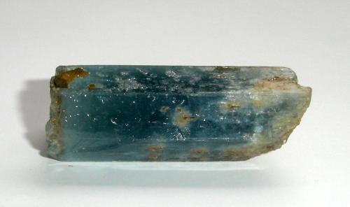 Berilo<br />Pancas, Espirito Santo, Región Sudeste, Brasil<br />4,5 x 1,4 x 1,3 cm<br /> (Autor: Anisio Claudio)