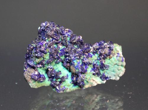 Azurite, Malachite
Bisbee, Arizona, USA
4.0 x 3.0 cm
 (Author: Don Lum)