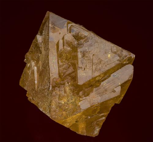 Scheelite
Pingwu Co., Mianyang Prefecture, Sichuan Province, China
5.5 x 5.0 cm (Author: am mizunaka)