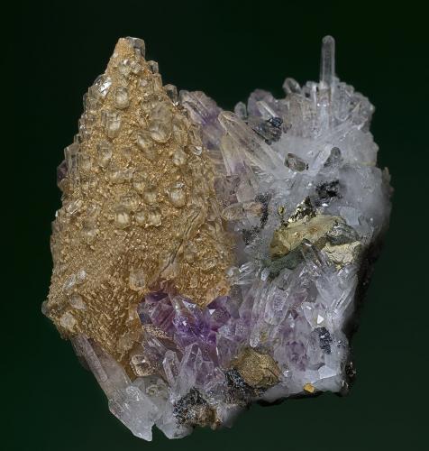 Calcite, Quartz, Chalcopyrite
Djurkovo Mine, Laki, Rhodope Mts, Plovdiv Oblast, Bulgaria
5.6 x 3.3 cm (Author: am mizunaka)