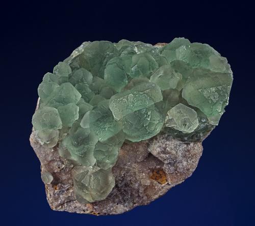 Fluorite
Felix Mine, Azusa, San Gabriel Mts, Los Angeles Co., California, USA
8.3 x 6.4 cm (Author: am mizunaka)