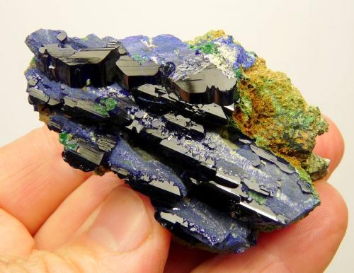 Azurite and malachite
Tsumeb, Namibia
74 x 43 x 27 mm
Same as above. (Author: Pierre Joubert)