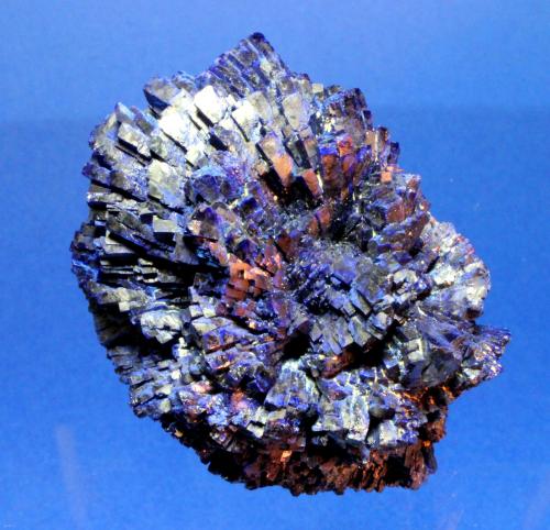 Azurite
Shilu Mine, Yangchun Co., Yangjiang Prefecture, Guangdong Province, China
7 x 6 cm
lustrous, sharp, deep blue tabular azurite "rose" cluster of crystals (Author: Don Lum)