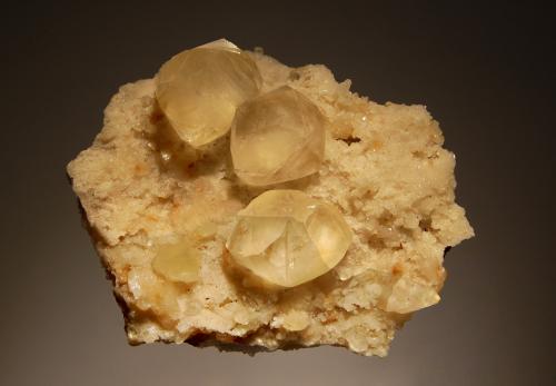 Calcite<br />Thomasville, Jackson Township, York County, Pennsylvania, USA<br />7.0 x 8.7 cm.<br /> (Author: crosstimber)