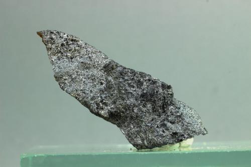 Clausthalita<br />Tilkerode, Harz, Sajonia-Anhalt/Sachsen-Anhalt, Alemania<br />48x22 mm<br /> (Autor: Juan Espino)