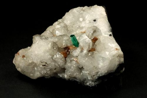 Beryl (variety emerald), Calcite, Parisite<br />La Pita (distrito minero), Municipio Maripí, Cinturón Esmeraldífero Occidental, Departamento Boyacá, Colombia<br />8x8x8cm, H35mm, xl=8mm<br /> (Author: Fiebre Verde)