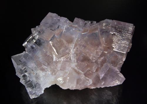 Fluorite<br />Mina La Viesca, zona minera de La Collada, Huergo, Siero, Comarca Oviedo, Principado de Asturias (Asturias), España<br />6.8 x 10.5 cm<br /> (Author: crosstimber)