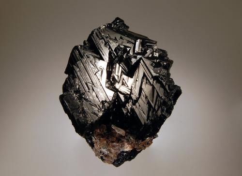 Schorl<br />Distrito Jenipapo, Itinga, Jequitinhonha, Minas Gerais, Brasil<br />4.7 x 5.0 cm<br /> (Author: crosstimber)