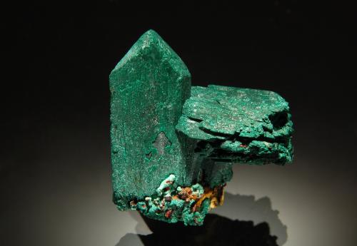 Malachite<br />Pozo Sacramento, Colina Sacramento, Bisbee, Distrito Warren, Montes Mule, Condado Cochise, Arizona, USA<br />2.7 x 3.1 cm<br /> (Author: crosstimber)