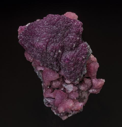 Elbaite<br />Mina Palelni, Khetchel, Molo, Momeik, Distrito Kyaukme, Estado Shan, Myanmar (Burma)<br />6.3 x 4.1 cm<br /> (Author: am mizunaka)