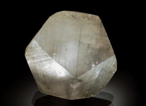 Calcite<br />Distrito Dachang, Nandan, Prefectura Hechi, Región Autónoma Guangxi Zhuang, China<br />4.6 x 4.9 cm<br /> (Author: crosstimber)