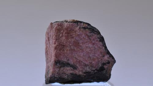 Piroxmangita<br />Mina Serrana, El Molar, Comarca Priorat, Tarragona, Cataluña / Catalunya, España<br />3,5 x 2,8 x 2 cm<br /> (Autor: Raul S. Llorente)