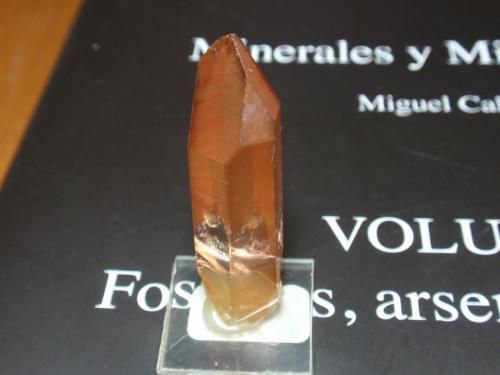 Cuarzo (variedad hematoideo)<br />Corinto, Curvelo, Minas Gerais, Brasil<br />10x35 mm<br /> (Autor: Ignacio)