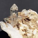 Quartz (variety rock crystal)Klammalm, Navis, Distrito Innsbruck-Land, Tirol Norte, Tirol, Austria5 x 4,5 cm (Author: Volkmar Stingl)