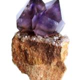 Quartz (variety amethyst)Kuridala, Distrito Cloncurry, Queensland, AustraliaSpecimen height 6 cm (Author: Tobi)