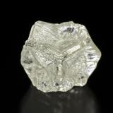 Diamante<br />Mina Orapa, Orapa, Letlhakane, Distrito Central, Botsuana<br />1.5 x 1.4 x 1 cm<br /> (Autor: Museo MIM)