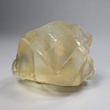 Calcite (Twinned)Mina Sokolovskoe (Mina Sokolovskiy), Rudny, Región Kostanay, Kazajstán43 mm x 37 mm x 33 mm (Author: Don Lum)