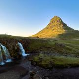 Situada a los pies de Kirkjufell se encuentra la cascada de Kirkjufellfoss. (Autor: Antonio P. López)