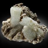 PectoliteMina Jeffrey, Asbestos, Les Sources RCM, Estrie, Québec, Canadá8,5	x	7,0	x	6,0	cm (Author: MIM Museum)