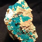 Dioptase<br />Ray Mines, Scott Mountain area, Mineral Creek District, Dripping Spring Mountains, Pinal County, Arizona, USA<br />7.5 x 4 x 2 cm<br /> (Author: JC)