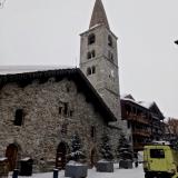 Val D’Isère, Saboya, Alpes, Francia.
La iglesia de Val D’Isère fue construida a mitades del siglo XVII con bloques de rocas carbonatadas. (Autor: Josele)