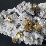 Chalcopyrite, Quartz, Pyrite, Dolomite, GalenaMina Tonglüshan, Edong, Daye, Prefectura Huangshi, Provincia Hubei, China13 x 8 cm (Author: Volkmar Stingl)