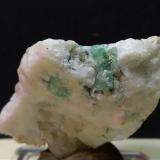 Beryl (variety emerald)Mina Buca della Vena, Ponte Stazzemese, Municipio Stazzema, Provincia Lucca, Toscana, Italia44 x 32 mm (Author: Sante Celiberti)