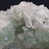 Quartz, Fluorite, Calcite, PyriteTúnel Baimashan (obras), Qianbaxia, Wuyishan, Prefectura Nanping, Provincia Fujian, China5,5 x 4 cm (Author: Volkmar Stingl)