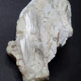 Tremolita<br />Pic de l'Infern, Queralbs, Comarca Ripollès, Gerona / Girona, Cataluña / Catalunya, España<br />7,5 x 4 x 3 cm<br /> (Autor: Frederic Varela)