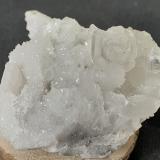 Calcite, QuartzTúnel Baimashan (obras), Qianbaxia, Wuyishan, Prefectura Nanping, Provincia Fujian, China3,5 x 3 cm (Author: Volkmar Stingl)