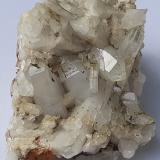 Quartz, AlbiteValle Kluppen, Schmirn, Distrito Innsbruck-Land, Tirol Norte, Tirol, Austria6 x 3,5 cm (Author: Volkmar Stingl)