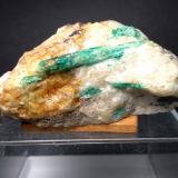 Beryl (variety emerald)Swat, Distrito Swat (Valle Swat), Jaiber Pastunjuá, Paquistán62 x 40 mm (Author: Sante Celiberti)