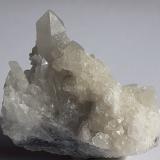 Quartz, CalciteTúnel Baimashan (obras), Qianbaxia, Wuyishan, Prefectura Nanping, Provincia Fujian, China4 x 3,5 cm (Author: Volkmar Stingl)