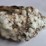 Aragonite<br />Nalles (Nals), Autonomous Province South Tyrol, Trentino-Alto Adige (Trentino-Südtirol), Italy<br />9 x 8 cm<br /> (Author: Volkmar Stingl)