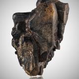 Gadolinita<br />Pegmatita Slobrekka, Frikstad, Iveland, Aust-Agder, Noruega<br />9 x 14,5 x 8 cm<br /> (Autor: Museo MIM)