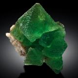 FluoriteNinghua, Prefectura Sanming, Provincia Fujian, China30 x 20 x 32 cm / main crystal: 19.5 cm (Author: MIM Museum)