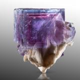 Fluorite with BaryteLa Cabaña, zona minera de Berbes, Valdelmar, Berbes, Ribadesella, Comarca Oriente, Principado de Asturias (Asturias), España6.5 x 6 x 6.5 cm (Author: MIM Museum)