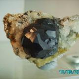 Esfalerita variedad Marmatita
Tunel de José Maestre
La Unión Murcia
año 1997
cristal de 3,2cms. (Autor: Gelo)