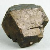 Granate (variedad melanita)<br />Cehegín, Comarca Noroeste, Región de Murcia (Murcia), España<br />5,5 x 4 x 4 cm<br /> (Autor: Granate)