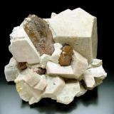 Microcline and quartz
Lugert, Kiowa County, Oklahoma, USA
10x9x6 cm overall size. (Author: Jesse Fisher)