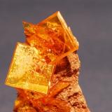 Wulfenita
Rowley Mine, Arizona, USA
5x2 cm.
Cristal mayor 1cm. arista. (Autor: E. Llorens)