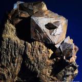 Siderita. 
Sierra Almagrera. Cuevas de Almanzora. Almería. Andalucía. España. 
10x9 cm. Cristal mayor 3.7 cm. (Autor: Juan Luis Castanedo)