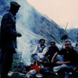 Un dia de senderismo bien cumplido; junto con los montañeses Balti,  que nos ayudaban en buscar minerales.
Nanga Parbat en la "Pradera de las hadas"
Entre 3.800 y 4.300 m (Autor: Peter Seroka)