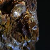 Stolzita y Cerusita<br />Mina de La Tala (Mina Teresa-Mina Goviendes), La Tala, Comarca Alto Tormes, Salamanca, Castilla y León, España<br />Pieza de 6 cm. Cristales entre 2-3 mm. los más grandes.<br /> (Autor: canada)