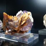 Barita, Fluorita
Berbes, Asturias, España
13x9, cristales de hasta 3cm

Detalle de la parte posterior (Autor: Raul Vancouver)