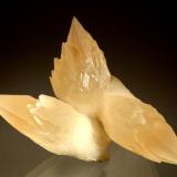 Calcite
Minerva No. 1 Mine, Cave In Rock Sub-District, Hardin Co., Illinois
7.5 x 7.5 cm. (Author: crosstimber)