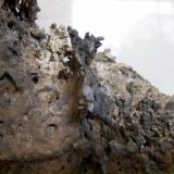basalto<br />Afloramiento por corte en carretera, Fuencaliente de La Palma, La Palma, Provincia de Santa Cruz de Tenerife, Canarias, España<br />30 cm<br /> (Autor: canada)