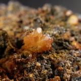 Cerusita<br />Mina Mineralogia, El Molar, Comarca Priorat, Tarragona, Cataluña / Catalunya, España<br />el cristal hace 5 x 3 mm<br /> (Autor: Javier Rodriguez)
